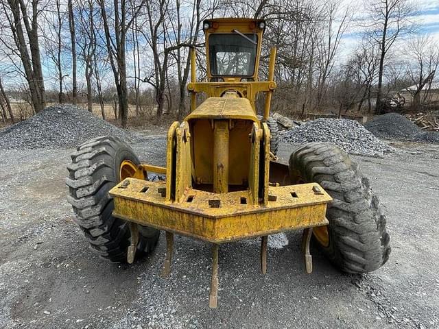 Image of John Deere 570A equipment image 3