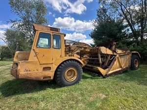 1979 John Deere 860-B Image