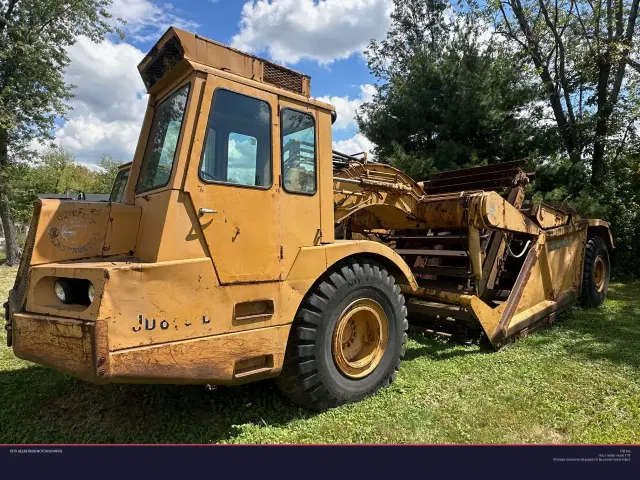 Image of John Deere 860B equipment image 2