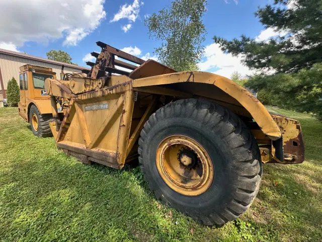 Image of John Deere 860B equipment image 4