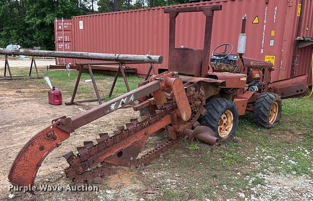 Image of Ditch Witch R40 equipment image 4