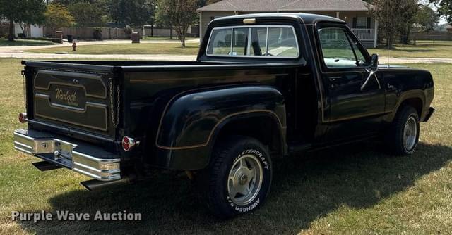 Image of Dodge D100 equipment image 4