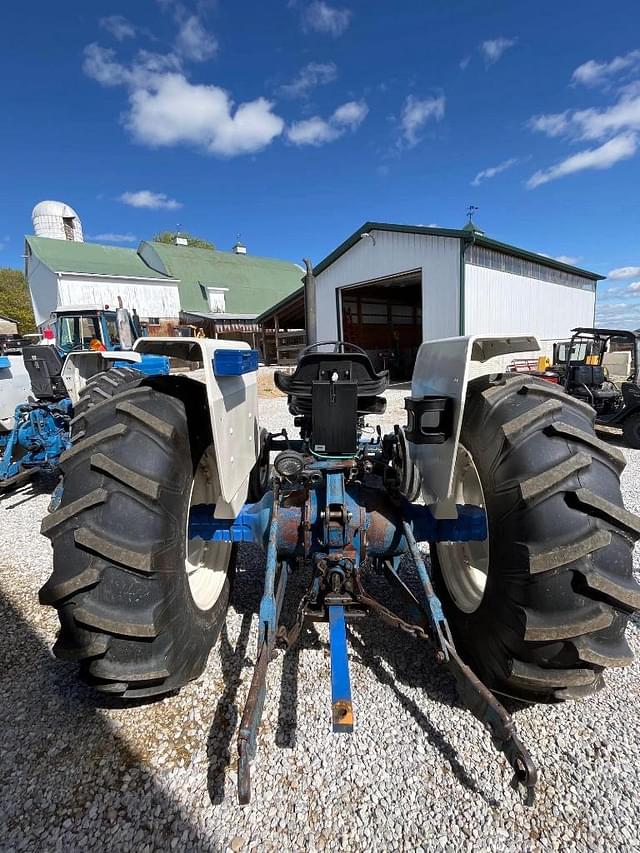 Image of Ford 4600 equipment image 4