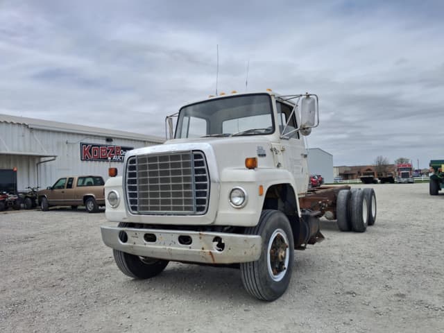Image of Ford F-800 equipment image 4