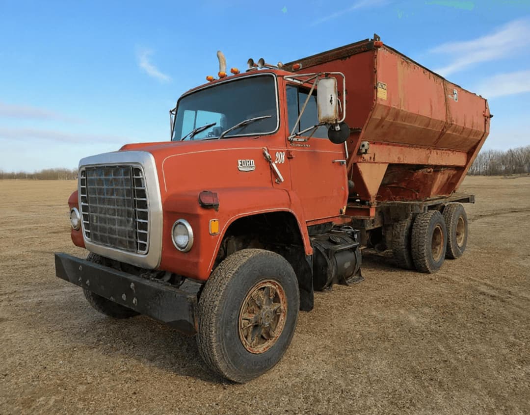 Image of Ford 8000 Primary image