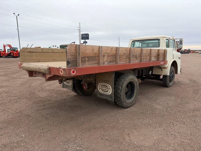 Image of Ford C600 equipment image 2