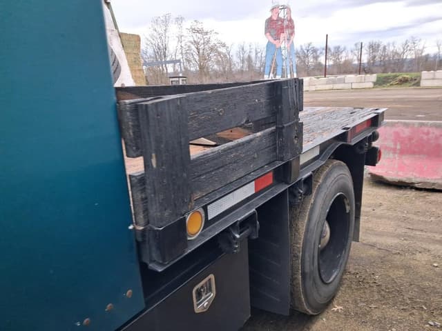 Image of Ford CF7000 equipment image 3