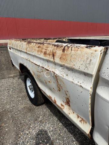 Image of Ford F-150 equipment image 4