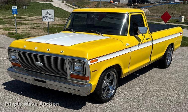 Image of Ford F-100 Primary image
