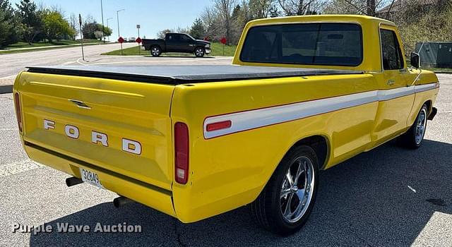 Image of Ford F-100 equipment image 4