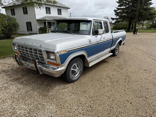 Image of Ford F-150 equipment image 3