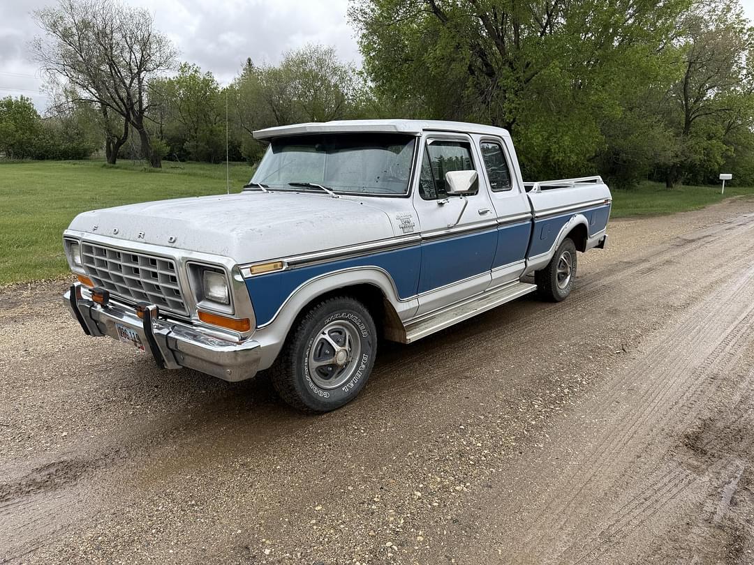 Image of Ford F-150 Primary image