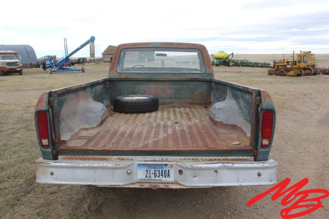 Image of Ford F-150 equipment image 3