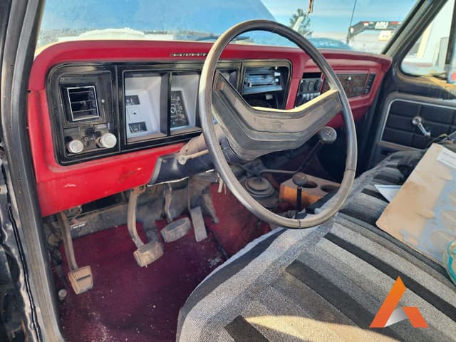 Image of Ford F-150 equipment image 3