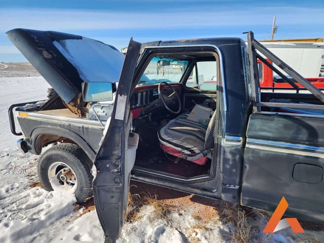 Image of Ford F-150 equipment image 2