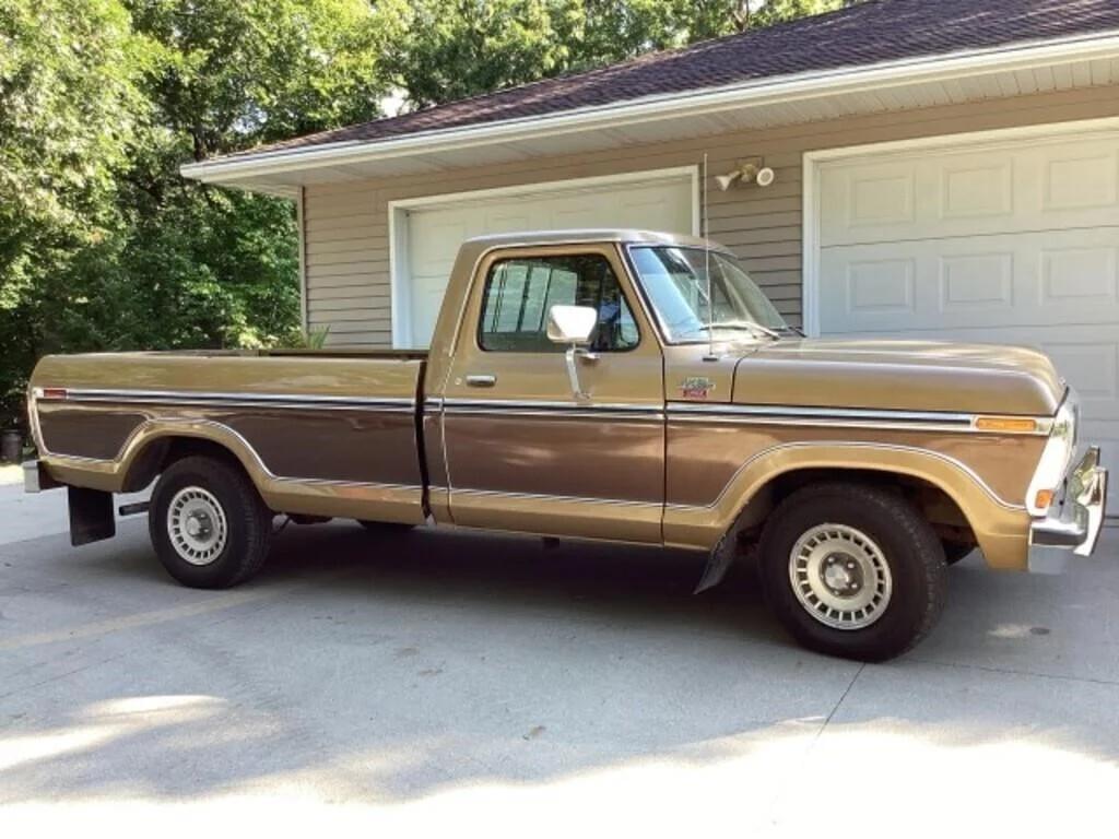 Image of Ford F-150 Primary image