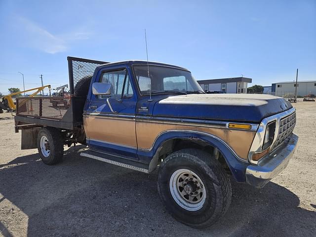 Image of Ford F-250 equipment image 2