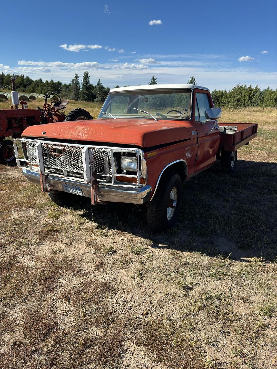 Image of Ford F-350 Primary image