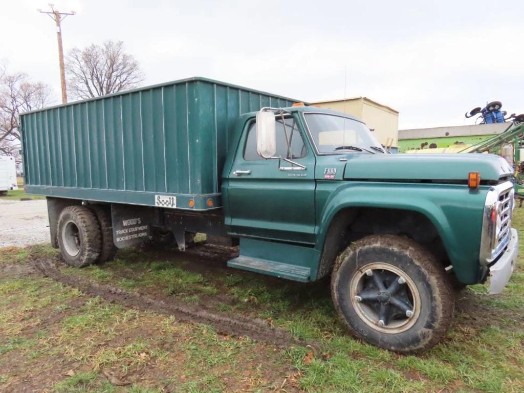 Main image Ford F600