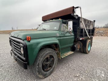Main image Ford F700