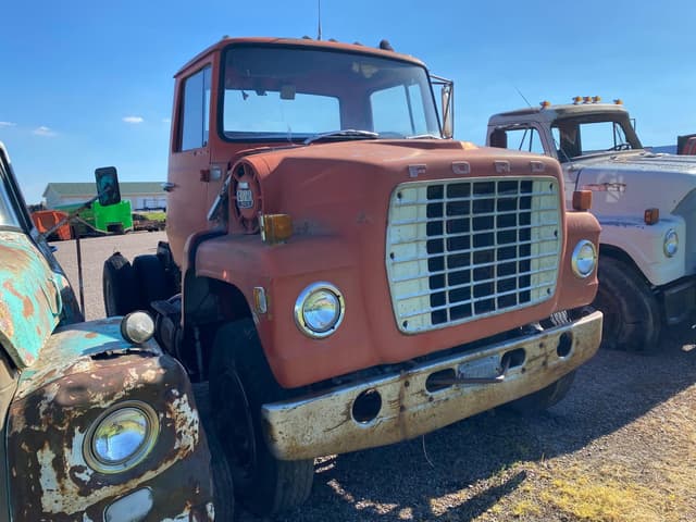 Image of Ford F-800 equipment image 2