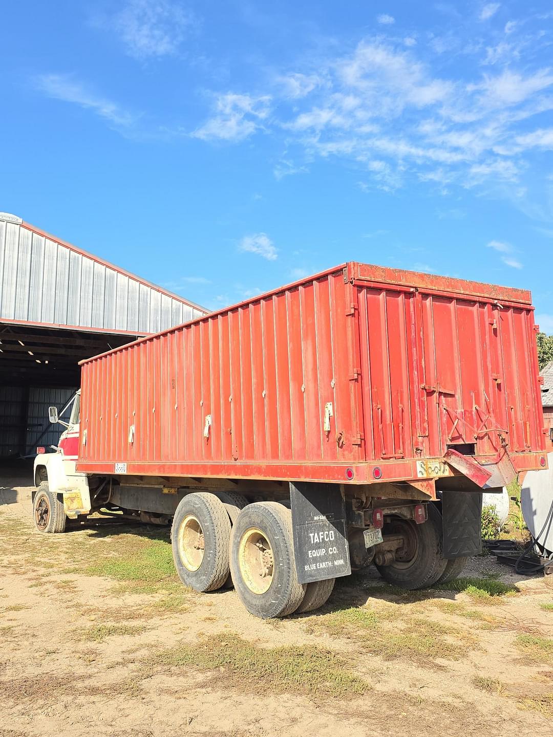 Image of Ford L800 Primary Image