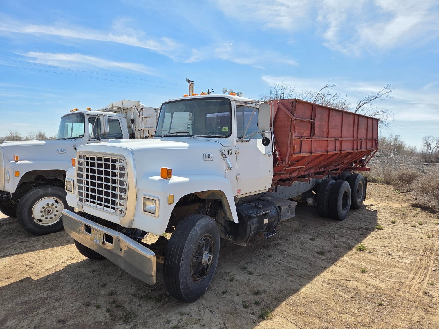 1979 Ford L8000 Equipment Image0
