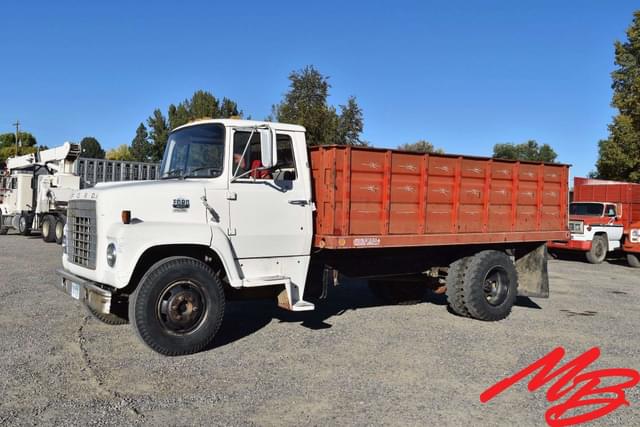 Image of Ford 600 equipment image 1