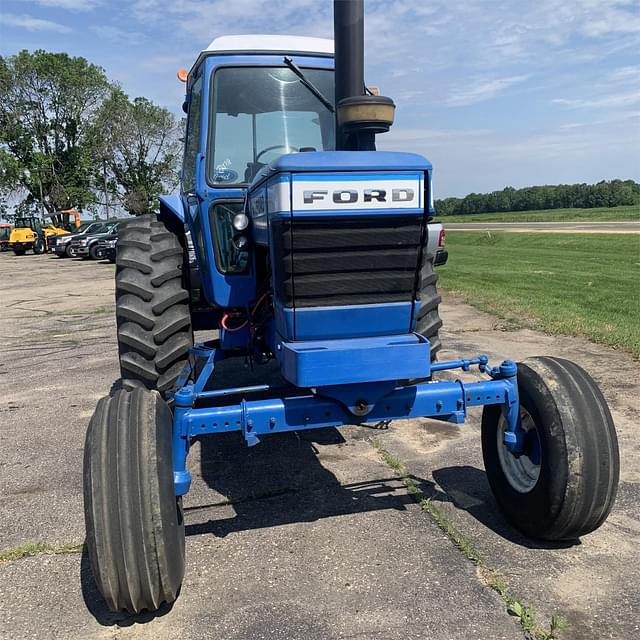 Image of Ford TW-10 equipment image 1