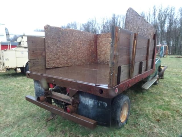 Image of GMC 3500 equipment image 3