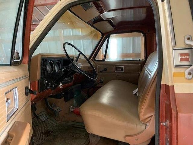 Thumbnail image GMC 7000 13
