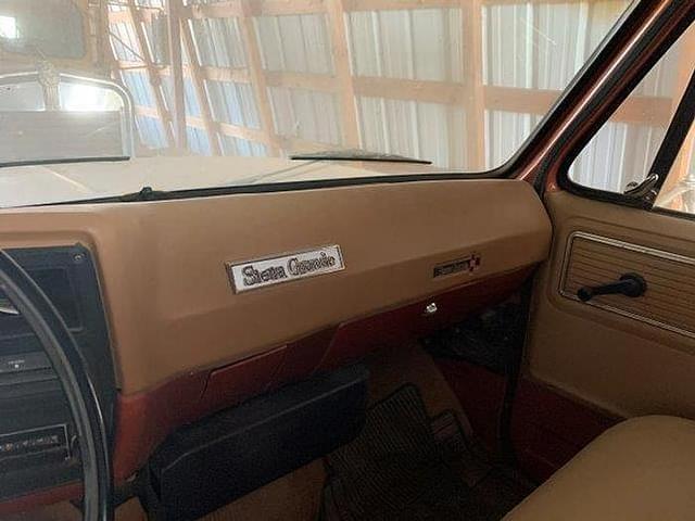 Thumbnail image GMC 7000 17