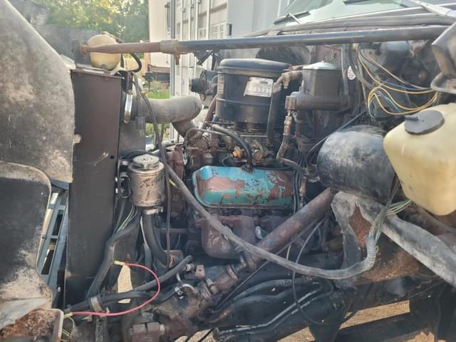 Image of GMC 7000 equipment image 4