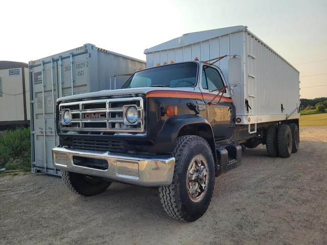 Image of GMC 7000 equipment image 1