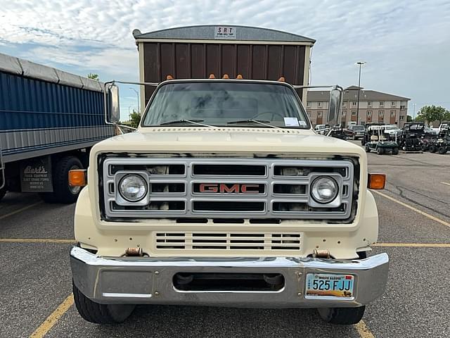 Image of GMC 7000 equipment image 1