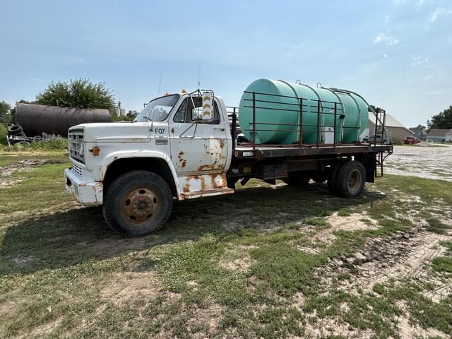 Image of GMC 6000 equipment image 3