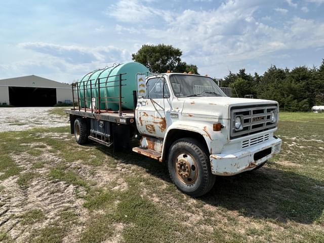 Image of GMC 6000 equipment image 1