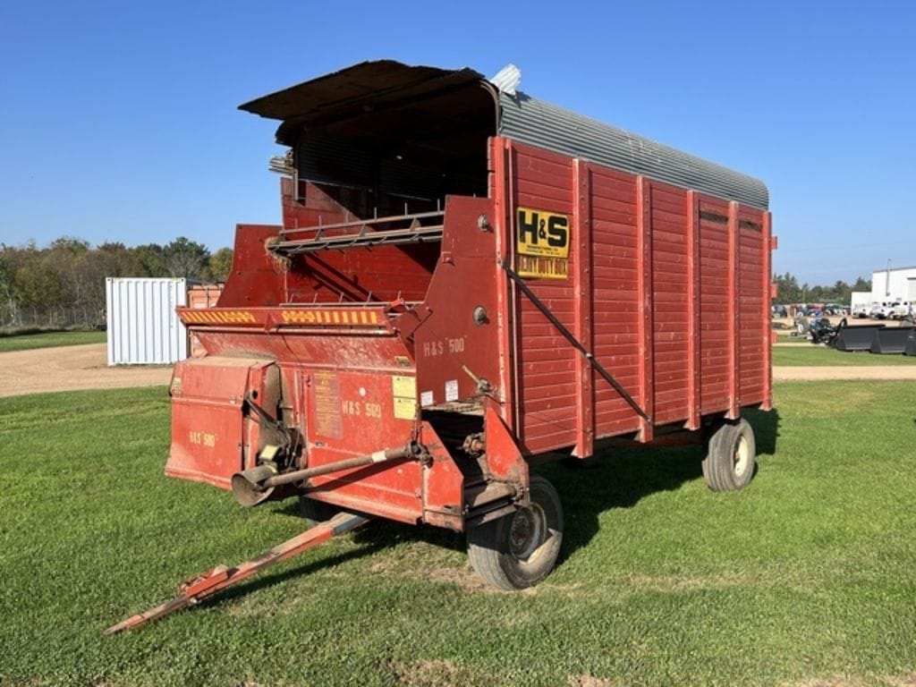 1979 H&S 500 Equipment Image0