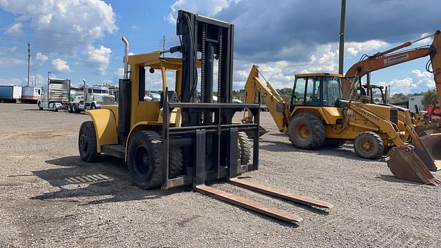 Image of Hyster H225H equipment image 2