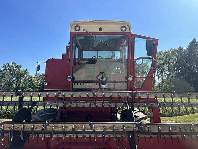 Image of International Harvester 1440 equipment image 2