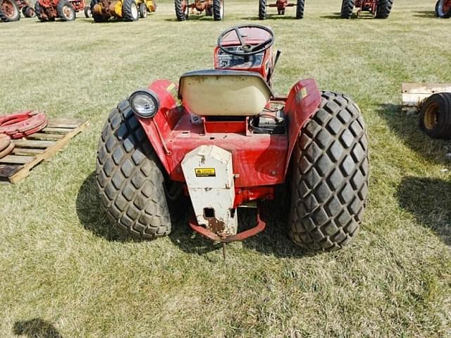 Image of International Harvester 184 equipment image 3