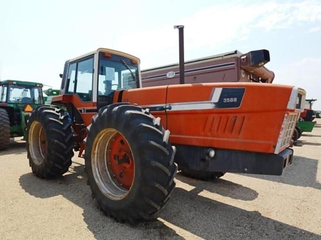 Image of International Harvester 3588 equipment image 1