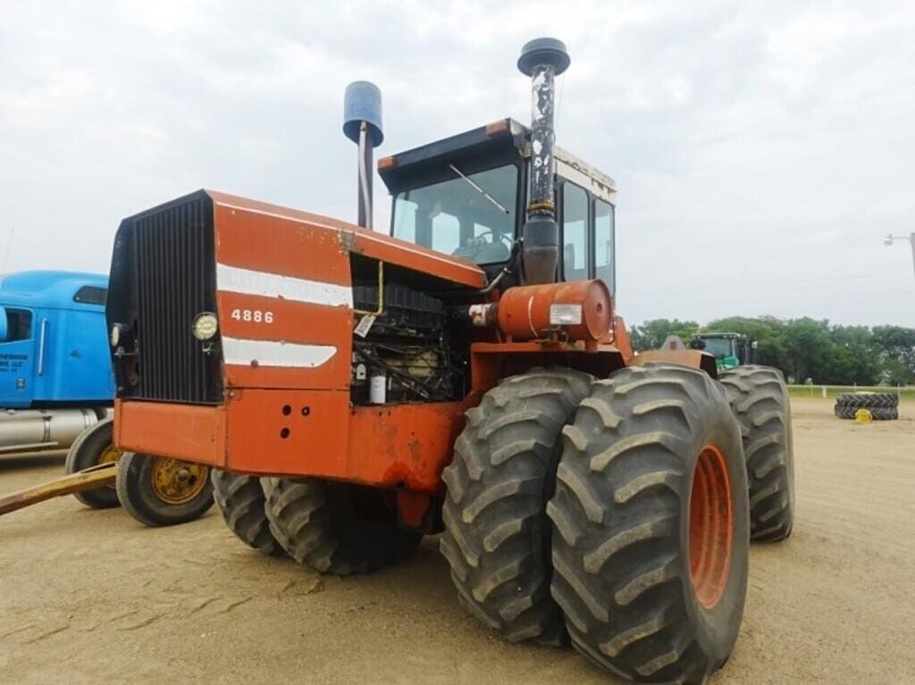 1979 International Harvester 4786 Equipment Image0