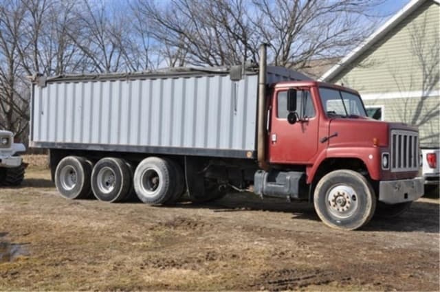 Image of International F-2275 equipment image 1