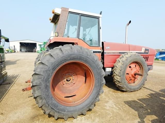 Image of International Harvester 3588 equipment image 2