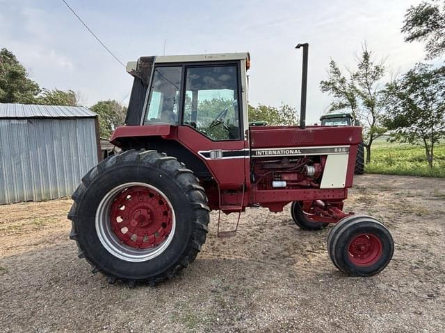 Image of International Harvester 886 equipment image 4