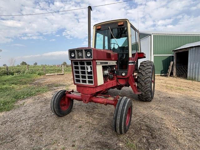 Image of International Harvester 886 equipment image 1