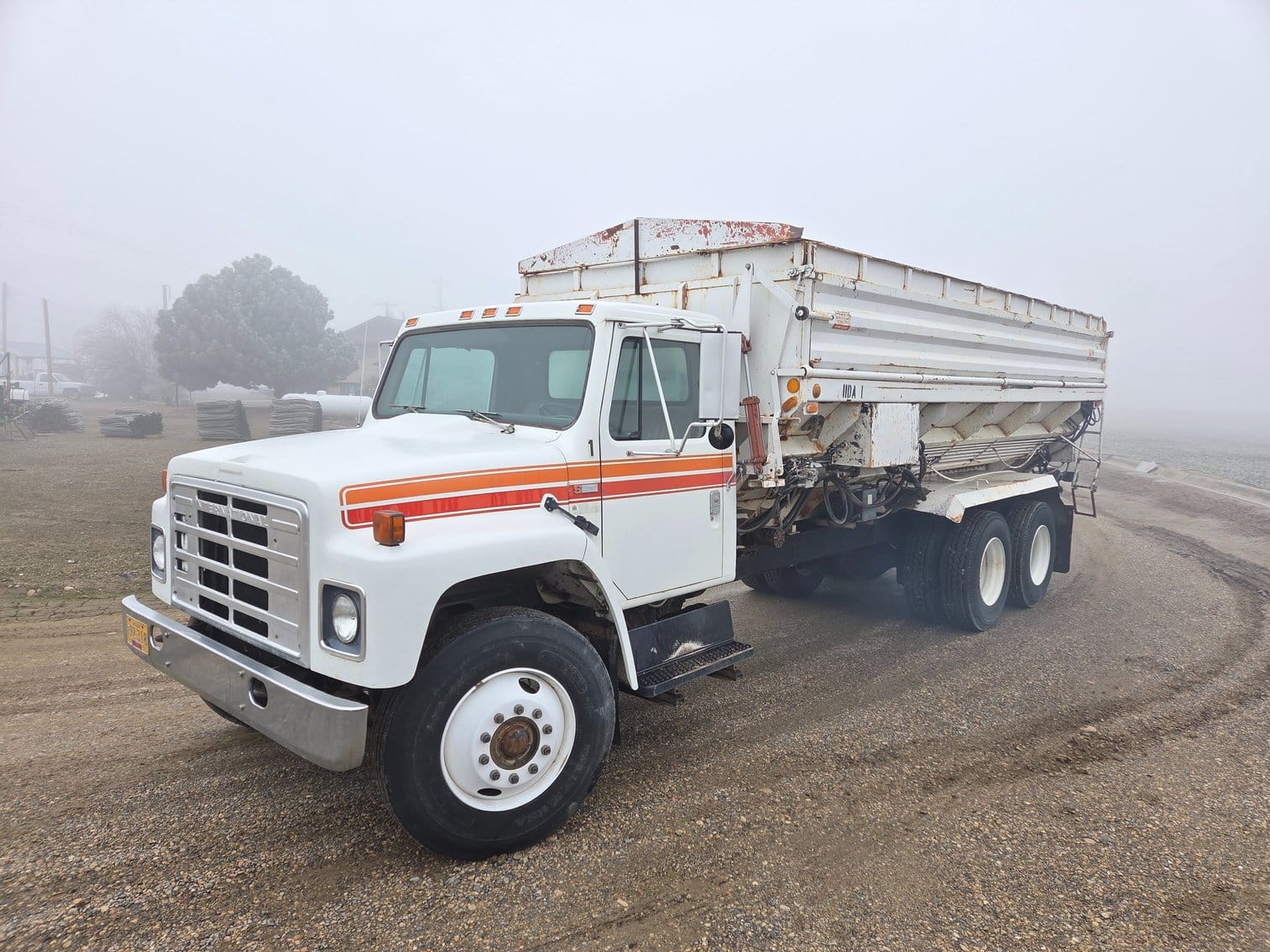 1979 International S-Series Equipment Image0