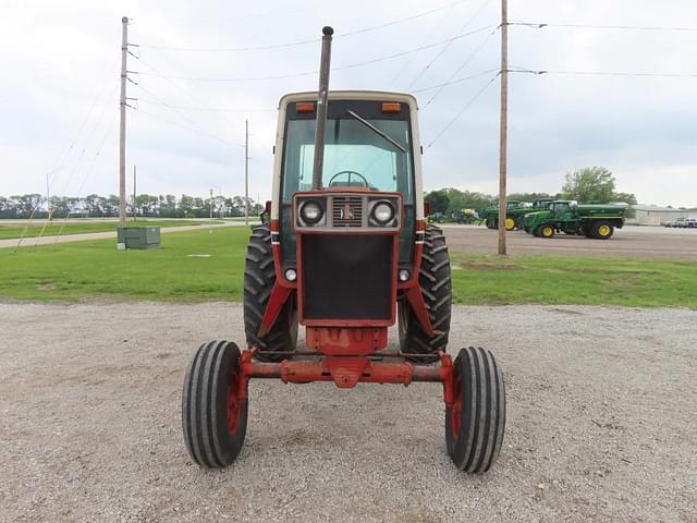 Image of International Harvester 1086 equipment image 2