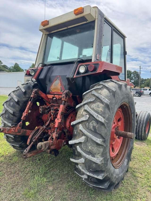 Image of International Harvester 1086 equipment image 3